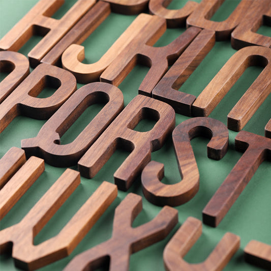 Letras de madera maciza