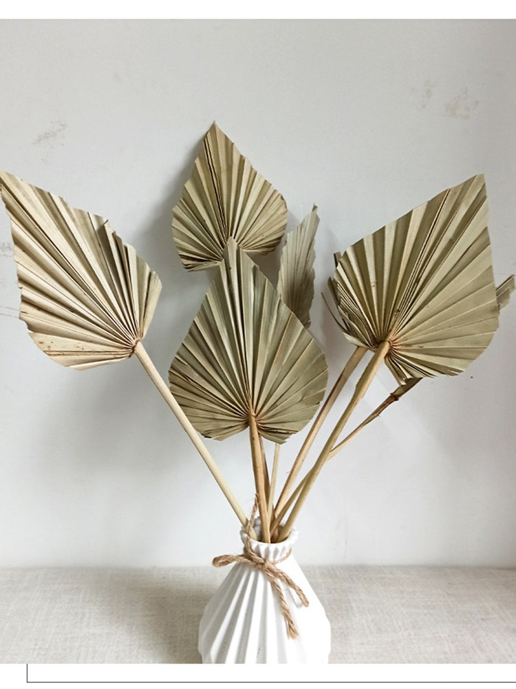 Heart-Shaped Guanyin Fan Decorative Leaves