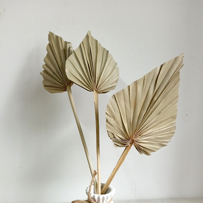 Heart-Shaped Guanyin Fan Decorative Leaves